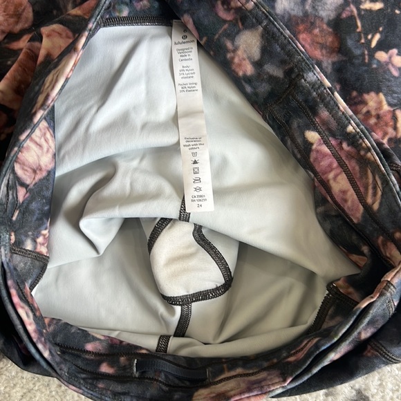 Lululemon Speed Up Tight Leggings Frosted Rose Multi Sz 6 - Picture 9 of 10